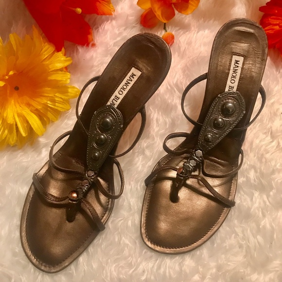 Manolo Blahnik - Picture 5 of 7